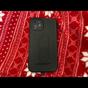iPhone 11 LifeProof case